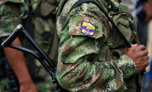 Medio millón de personas sin energía por ataque de las FARC en Colombia