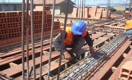 Obras públicas no inyectan recursos al sector de construcción