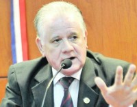 EBY debe informar sobre exministro Víctor Núñez