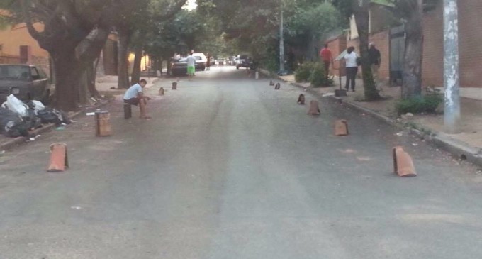 Cuidacoches piden trabajar con la comuna
