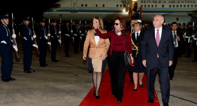Presidenta argentina habría falsificado facturas de hoteles paraguayos