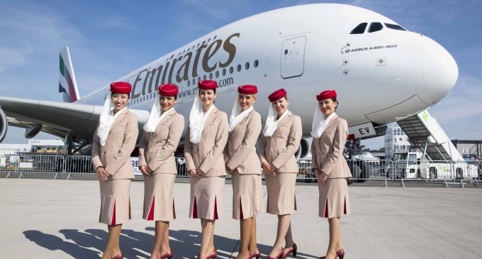 Emirates aterriza para contratar tripulación paraguaya