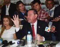Existen elementos suficientes para querellar a Kalé, según abogado
