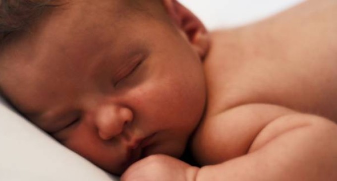 Niña nacida con cuatro piernas será operada dentro de 15 días