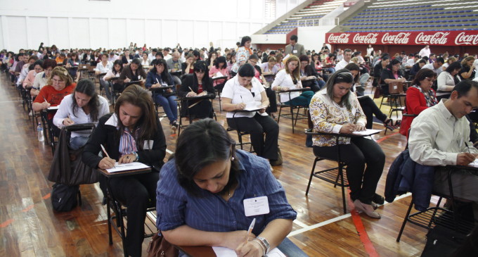 Escasa postulación de docentes para becas de Maestría en España