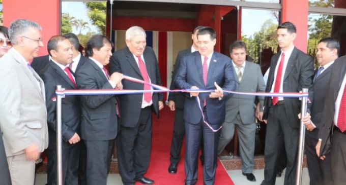 Inauguraron polideportivo en San Lorenzo