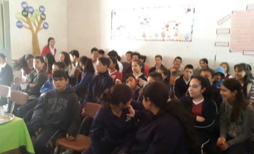 Abordan sobre drogadicción y autolesión con jóvenes de Misiones