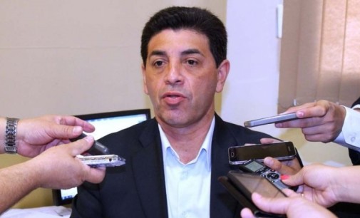 Diputado y rector: “El que crea que me puede ganar, que se presente”