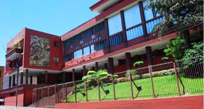 Sindicalistas de la ANR reclaman a su Partido salarios atrasados
