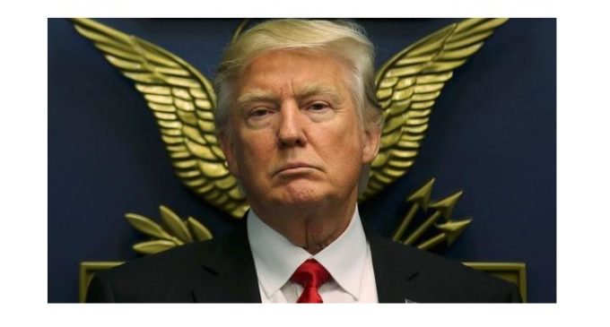 Trump veta entrada en EEUU a “musulmanes radicales”