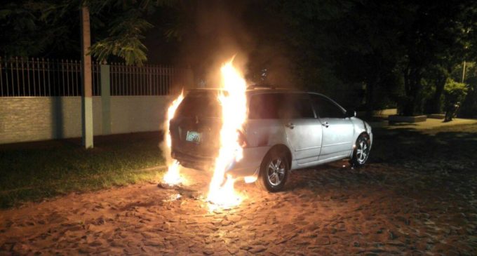 Queman auto de periodista de la Radio Panambi Vera