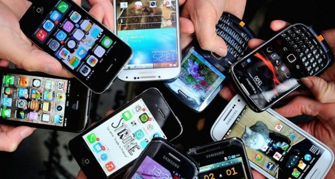 Empresas telefónicas deberán bloquear celulares robados