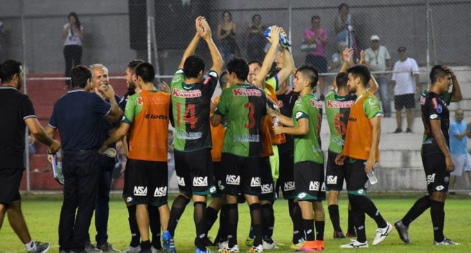 Técnico que debuta, gana
