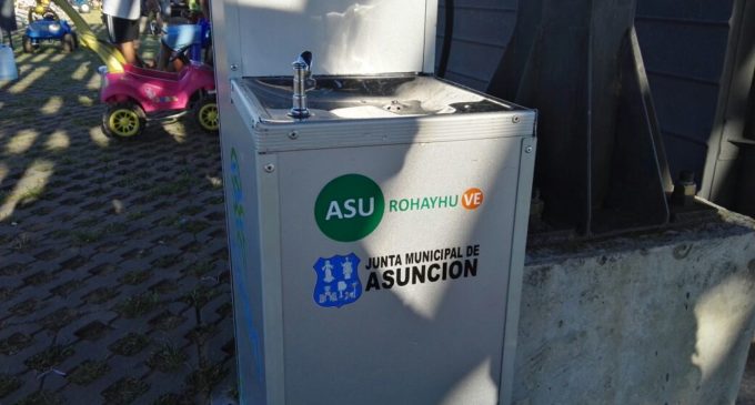 Instalan bebederos en la Costanera de Asunción