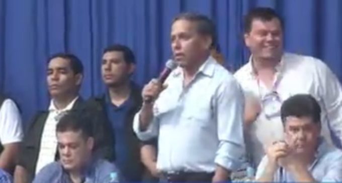 “Quienes proponen la reelección están al servicio de Horacio Cartes”