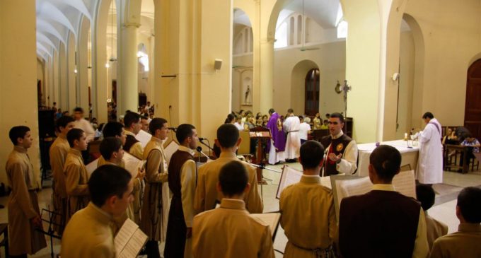 Iglesia se pronuncia contra totalitarismo