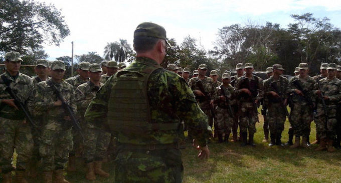 Acabar con el EPP “no es un problema militar, es un problema político”