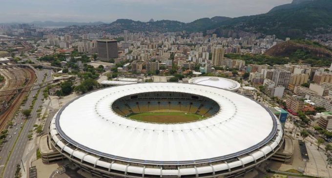 La mitad de los estadios del Mundial de Brasil 2014 fueron construidos con sobrecostos para desviar dinero