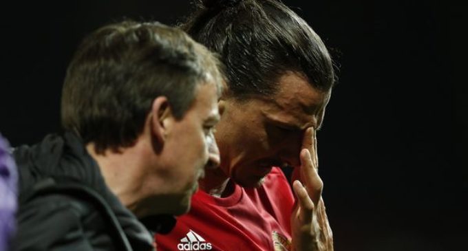 La lesión de Ibrahimovic en la rodilla es “significativa” y aumentan los rumores de su retiro