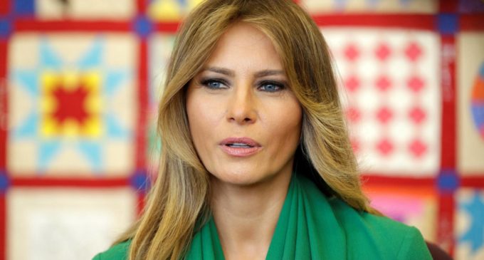 ‘The Daily Mail’ pagará a Melania Trump por decir que ejerció la prostitución