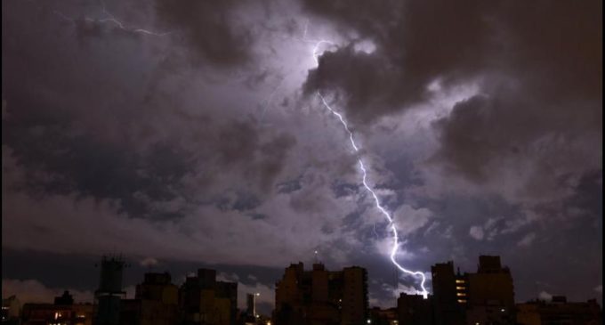 Tormentas eléctricas ingresan en el Departamento Central