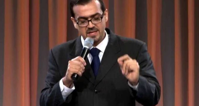 Pastor Emilio Agüero critica la nueva “ideología de género”