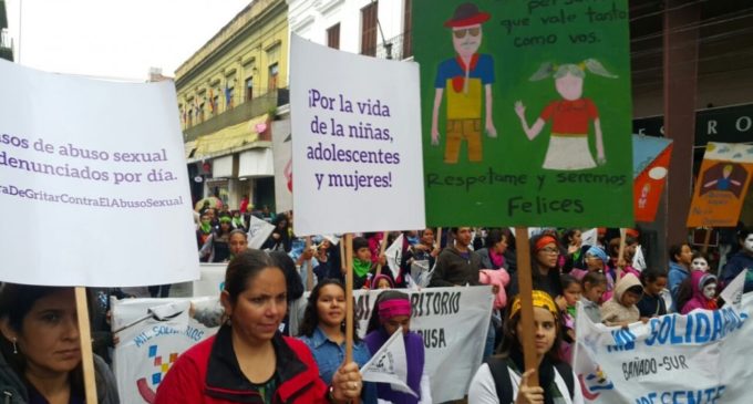 Organizaciones marcharon contra el abuso sexual en niños
