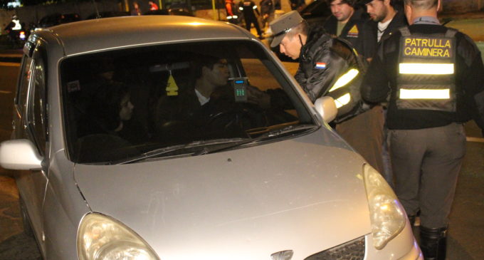 “Papá, no bebas alcohol si vas a manejar”, la campaña de la Patrulla Caminera por el Día del Padre
