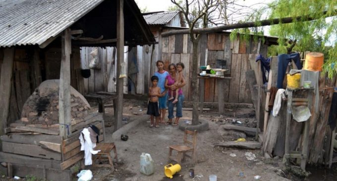 Pobreza extrema se redujo en Paraguay en un 51%