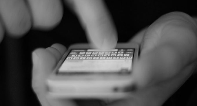 El sencillo truco para ayudar a combatir la adicción al teléfono