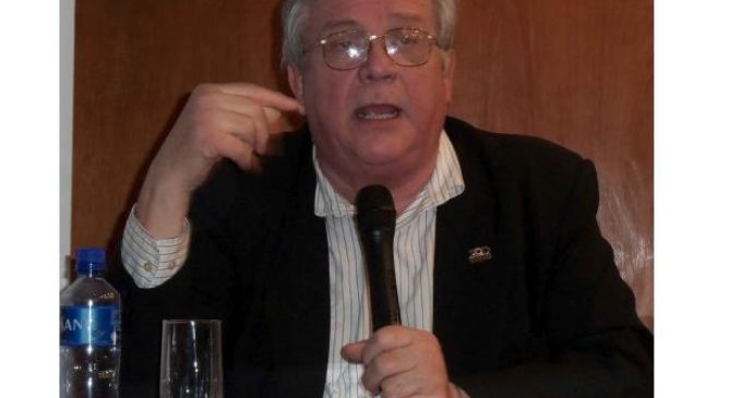 Adolfo Ferreiro no asistirá a informe anual de Cartes