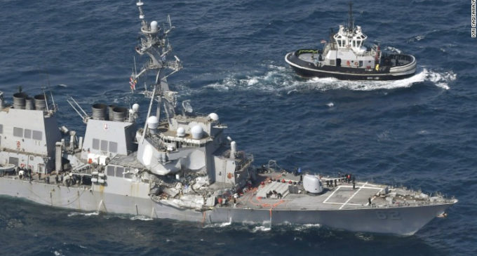 7 marinos de EE.UU. desaparecidos tras choque de buque de guerra fueron encontrados muertos