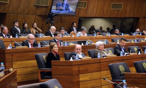 Opositores lamentan que muy importantes temas electorales se posterguen debido a atropellos