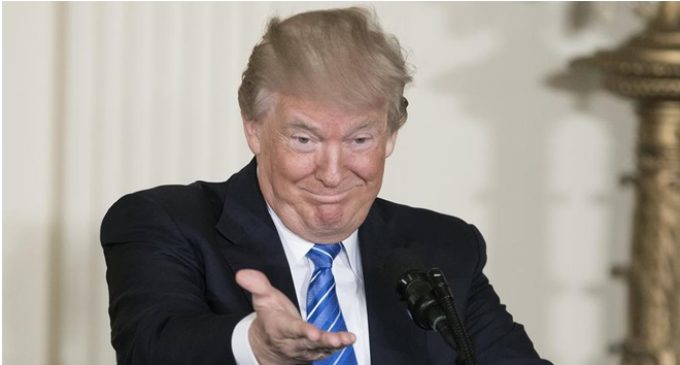 Tribunal Supremo de EEUU levanta parcialmente ‘veto migratorio’ de Donald Trump