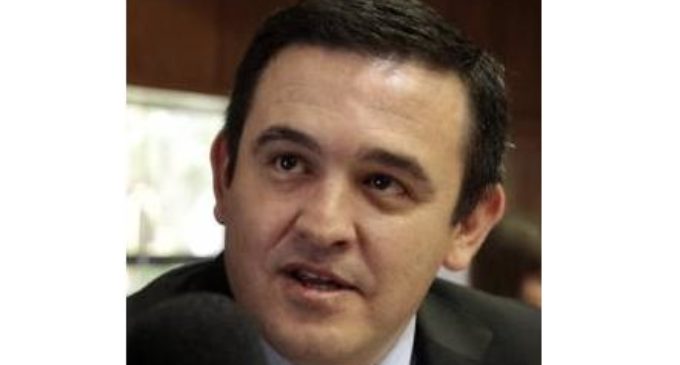 Petta: “La sesión carece de validez. Lugo no es presidente del Senado”