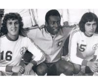 De jugar con Pelé y Cruyff a chofer de Uber: la increíble vida de Santiago Formoso