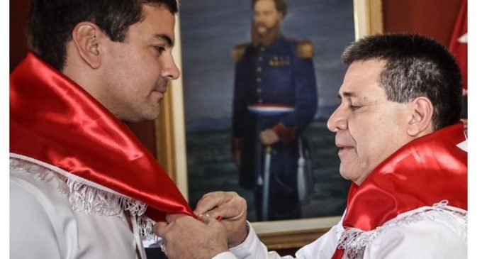 Analizan impugnar candidatura de Santiago Peña