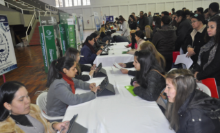 Realizarán feria de empleos en la Chacarita