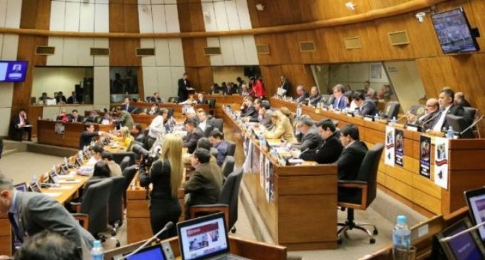Diputados volvería a postergar tratamiento de financiamiento político