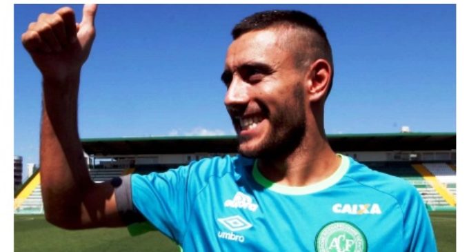 Alan Ruschel, uno de los sobrevivientes del Chapecoense, volverá al fútbol ante el Barcelona en el Camp Nou