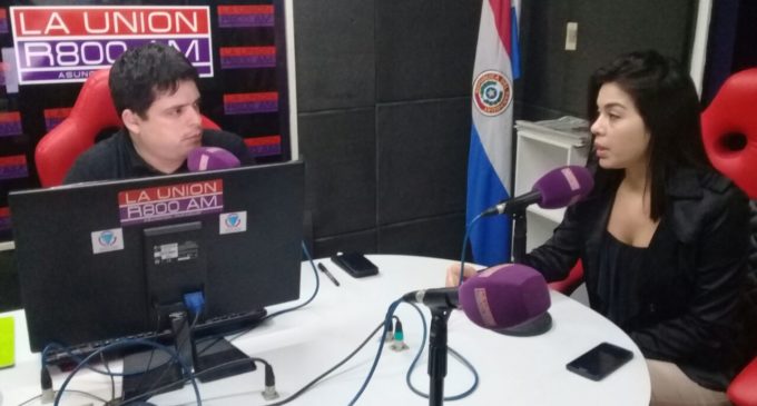 “Hay una abierta persecución sindical”, asegura periodista desvinculada de canal de televisión