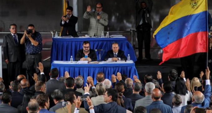El Parlamento de Venezuela nombra una Corte Suprema paralela