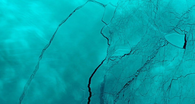 Aparece una nueva grieta en la Antártida tras el desprendimiento de un enorme iceberg