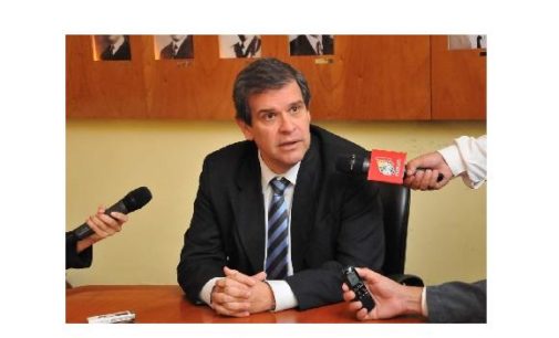 Paraguay es un país condenado al éxito económico, dice exministro de Hacienda