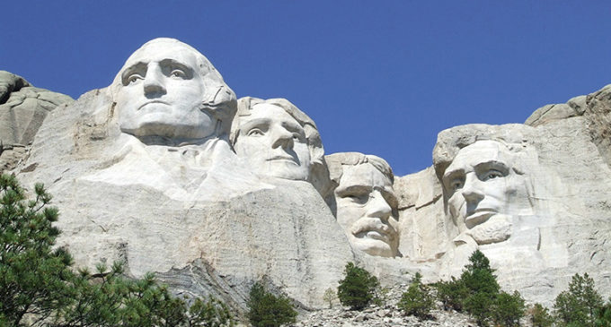El monumento indígena que superará al Monte Rushmore