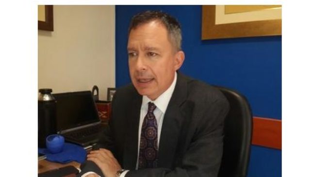 Mateo Balmelli tiene perfil para competir contra el candidato colorado, asegura Silva Facetti