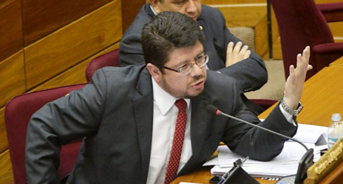 Enmienda no corre, dice Pipo Alfonso y cuestiona a periodistas