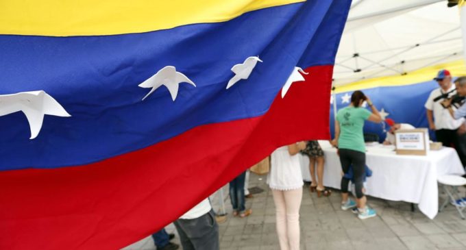 Arranca el plebiscito venezolano contra el gobierno de Nicolás Maduro