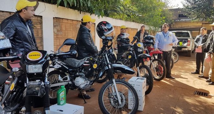 Entregan nuevas motos a seneperos en Amambay