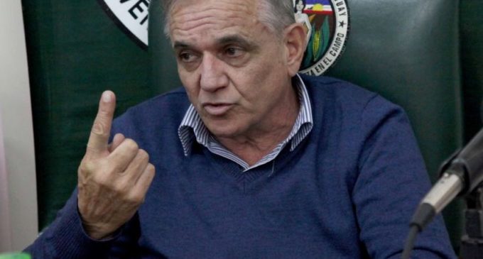 “Un grupito de 20 o 30 personas nos imponen un estilo de vida”